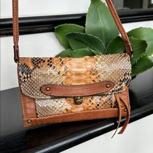 Abaco Paris Genuine Leather Crossbody Shoulder Convertible Wallet Purse